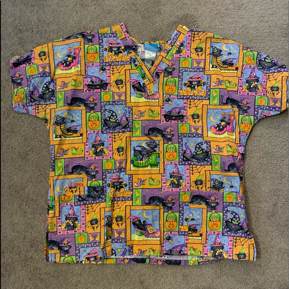Scrub H.Q. Halloween scrub top